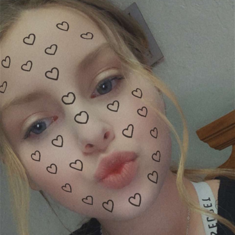 Meet your Posher, Michaela